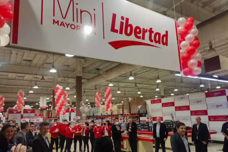 El Grupo Libertad inauguró la ampliación de un hipermercado
