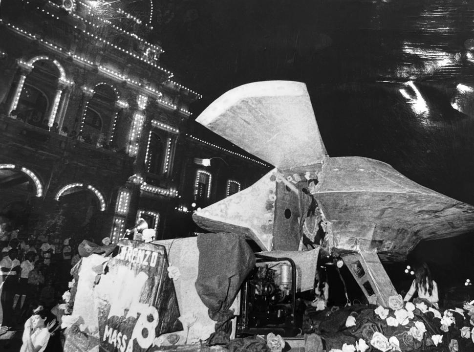 “PRIMAVERA 2001”. La futurista carroza ganadora del desfile de 1978.  LA GACETA / FOTO DE INÉS QUINTEROS ORIO