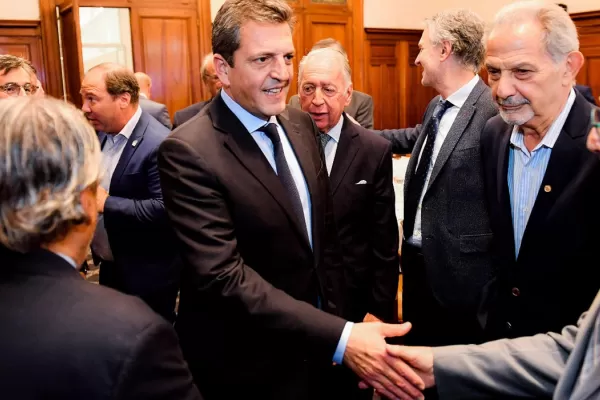 Massa se reunió con el presidente de la Unión Industrial Argentina
