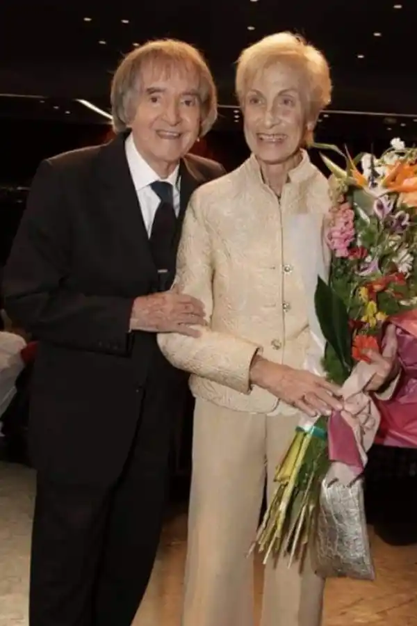 Carlitos Balá y su esposa, Martita. 