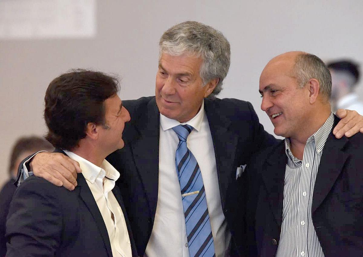 SONRISAS. José Frías Silva, con Roberto Sánchez y Alejandro Molinuevo.
