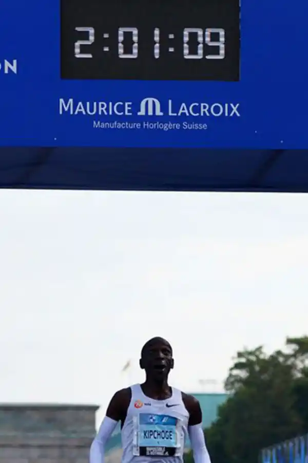 IMPRESIONANTE. Kipchoge ganó 15 de las 17 maratones en las que compitió en su carrera.