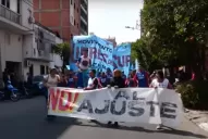 Entrega de alimentos a centros comunitarios: llevamos una mora de dos meses