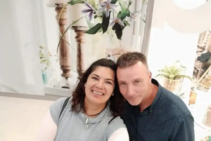  DE LA APP AL REGISTRO CIVIL. Lorena y Joaquín se conocieron cuando ella paseaba por España.    