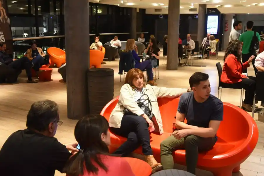 Suscriptores de LA GACETA disfrutaron de la premiere de Argentina, 1985