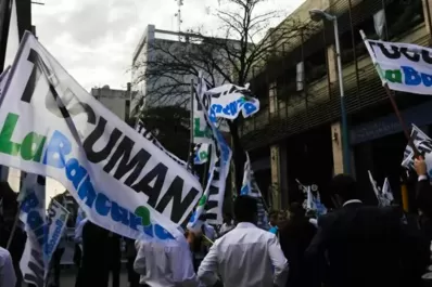 Paritarias: las cámaras privadas dilatan el acuerdo y la Bancaria está a un paso del plan de lucha