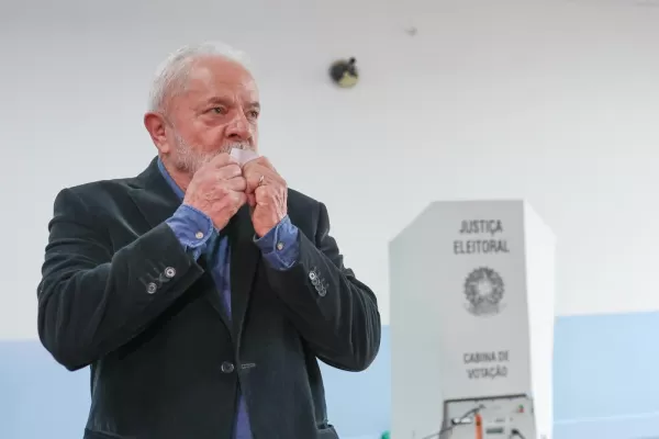 Lula dijo que Brasil volverá a la normalidad si derrota a Bolsonaro