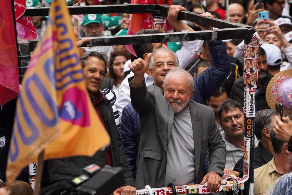 Brasil: a tres días de la segunda vuelta, Lula amplía su ventaja sobre Bolsonaro