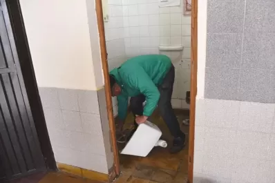 Repercusiones en la escuela municipal Alfonsina Storni tras el robo y el vandalismo