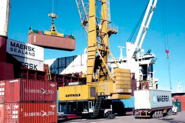 El intercambio comercial del mes pasado cerró con un déficit de U$S649 millones