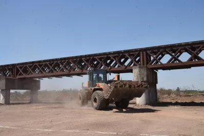 Restaurarán el puente del tren sobre el río Salí