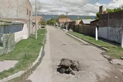 Violenta pelea vecinal: lo balearon por querer colgarse de la TV por cable de un vecino