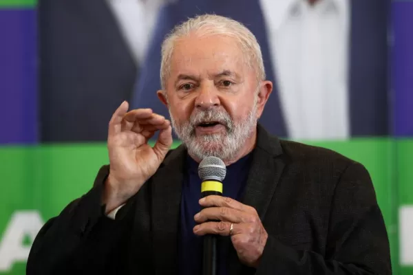 Lula ponderó el coraje del papa Francisco