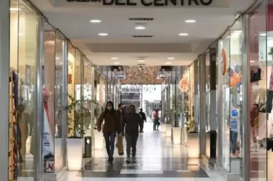 Cómo serán los horarios de atención del comercio durante el fin de semana largo en Tucumán