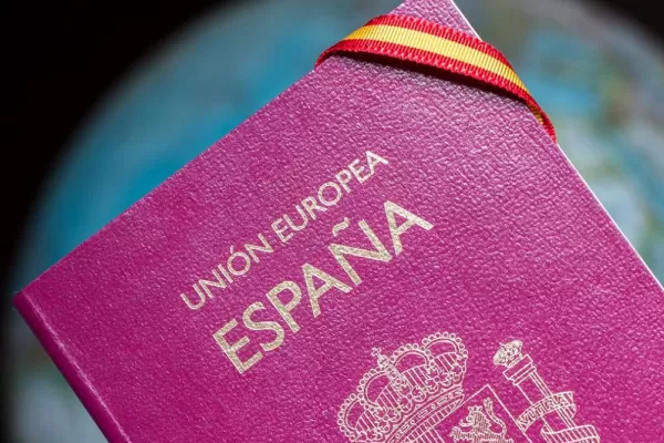 Ley de Nietos: quiénes pueden solicitar la ciudadanía española y qué documentos se necesita
