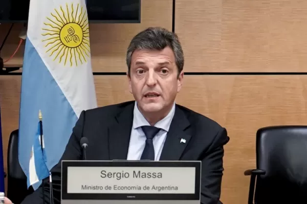 Massa comienza la gira en Washington con un encuentro con el staff del FMI