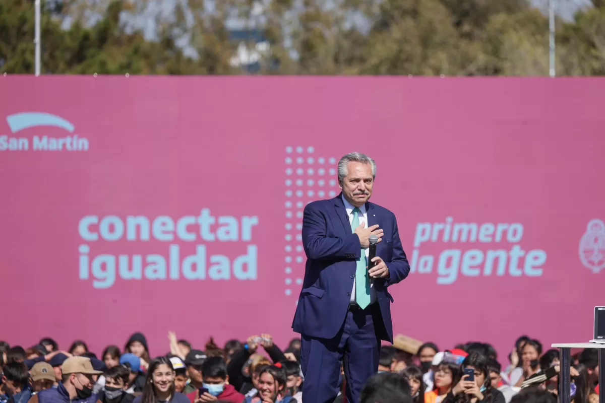 JEFE DE ESTADO. Alberto Fernández, líder del Frente de Todos, durante un acto oficial en el partido bonaerense de San Martín. Foto de Presidencia de la Nación