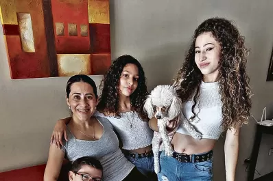 Más mujeres le dicen adiós al manual de la madre perfecta