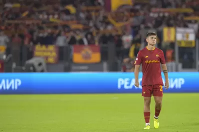 Mourinho: ¿Cómo está Dybala? Digo mal para no decir muy mal