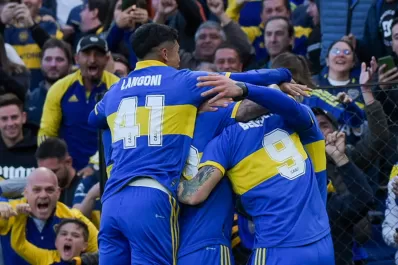 Boca aprovechó los errores de Aldosivi y se subió a la punta