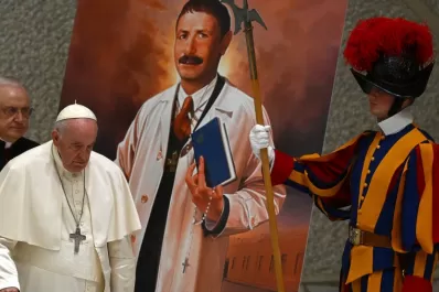El Papa proclamó santo al enfermero ítalo-argentino Artémides Zatti