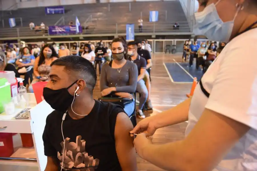 LA ESPERANZA. Las vacunas salvaron millones de vidas desde 2020. LA GACETA / FOTO DE JOSé NUNO 