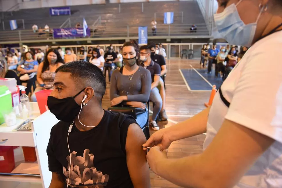 LA ESPERANZA. Las vacunas salvaron millones de vidas desde 2020. LA GACETA / FOTO DE JOSé NUNO 