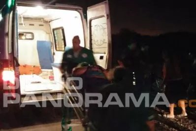 En Santiago del Estero, una familia tucumana resultó herida tras chocar contra un caballo