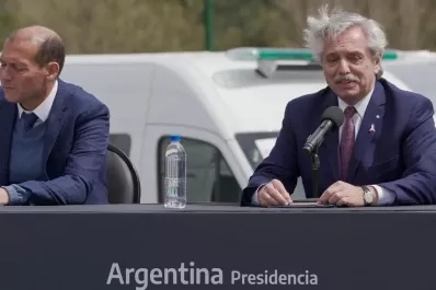 El viento neuquino sorprendió al Presidente y las redes se llenaron de memes