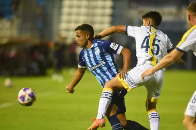 Carrera falló un penal sobre la hora y Atlético Tucumán empató ante Rosario Central