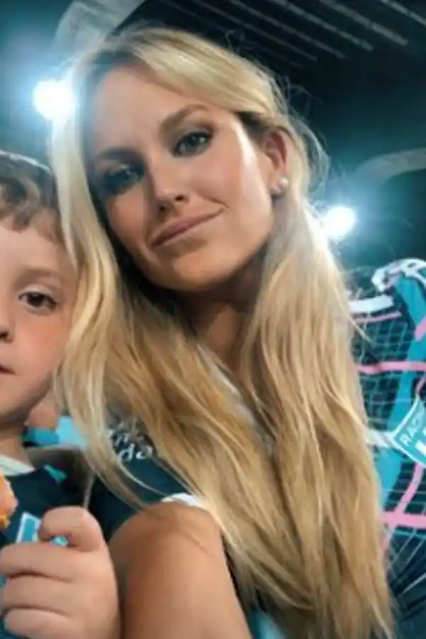 EN FAMILIA. Milagros Maylin comparte junto con Horacio Rodríguez Larreta su pasión por Racing.