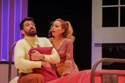 Se vacían las habitaciones de “Hotel Capricornio”