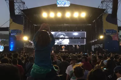 Lleno total: Caos de tránsito y miles de personas en la Perón y Bascary por el Norte Rock