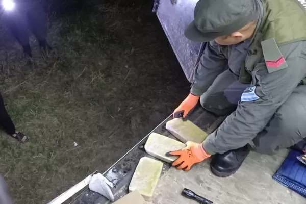Transportaban tres kilos de cocaína desde Tucumán hacia Mendoza y los detuvieron