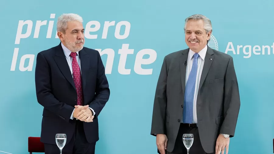 APOYO. Aníbal Fernández señaló que el jefe de Estado debe ir por la reelección en 2023.
