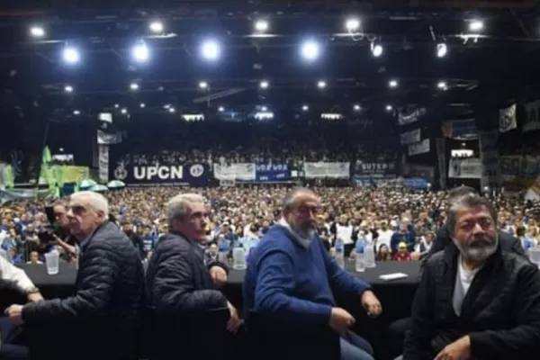 La cúpula de la CGT nacional ratificó su participación en el acto de campaña de Sergio Massa