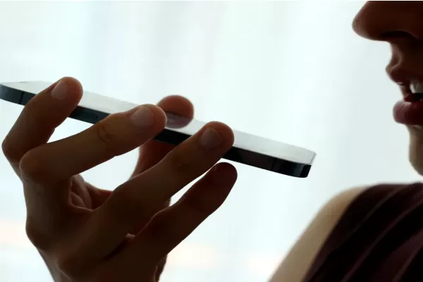 Alerta por una nueva estafa por WhatsApp: roban cuentas hackeando el buzón de voz de las víctimas