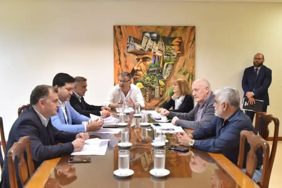 COMISIÓN DE SEGURIDAD DE LA LEGISLATURA / Prensa HLT