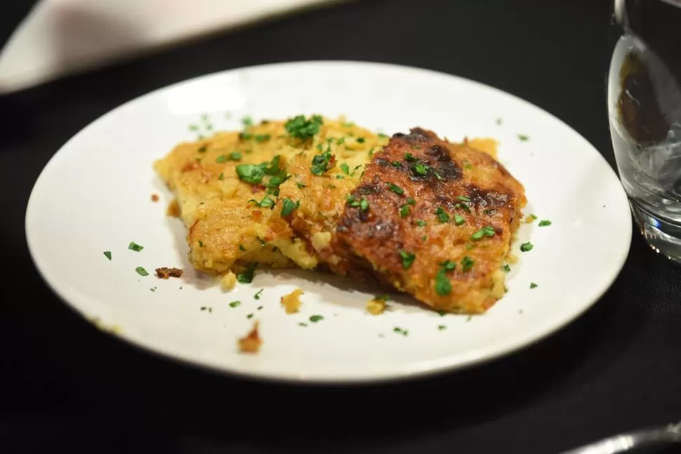 UN BUEN DÚO. Cada vino se sirve con diferentes maridajes que potencian su sabor y sus notas.