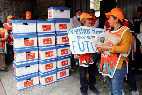 Piden un límite a la minería: miles de firmas en Ecuador
