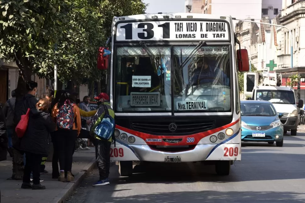 Boleto gratuito para jubilados en Tucumán