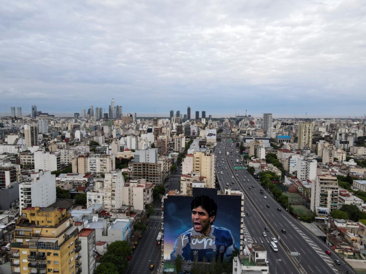 Homenaje a Maradona: inaugurarán el mural más grande del mundo con su imagen