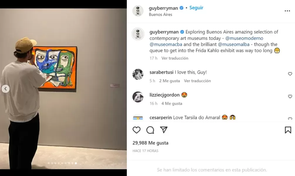 Coldplay en Argentina: el bajista de la banda recorrió las calles porteñas y se quejó de un detalle