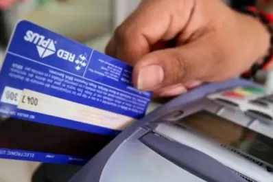 Tarjetas de crédito: a partir de qué montos el banco debe informar a la AFIP desde diciembre