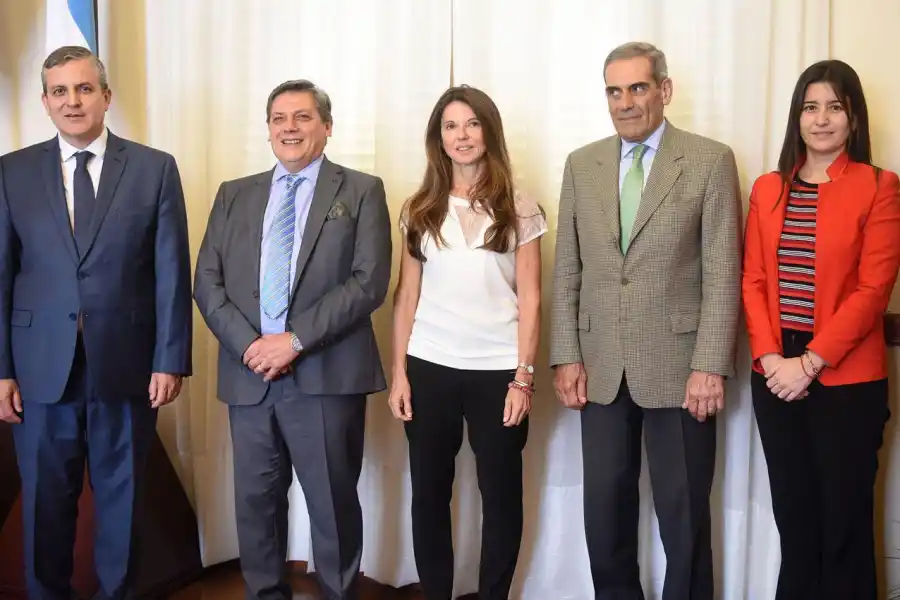 LA CORTE EN PLENO. Daniel Leiva (presidente), Daniel Posse, Claudia Sbdar, Antonio Estofán (vocal decano) y Eleonora Rodríguez Campos. Foto de archivo