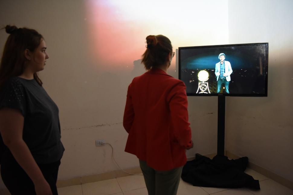 MULTIMEDIA. Las filmaciones educativas secundan la muestra.