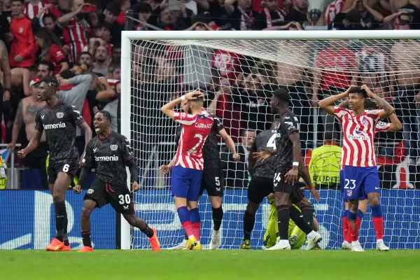 Atlético de Madrid se despidió de la Champions League en un final infartante