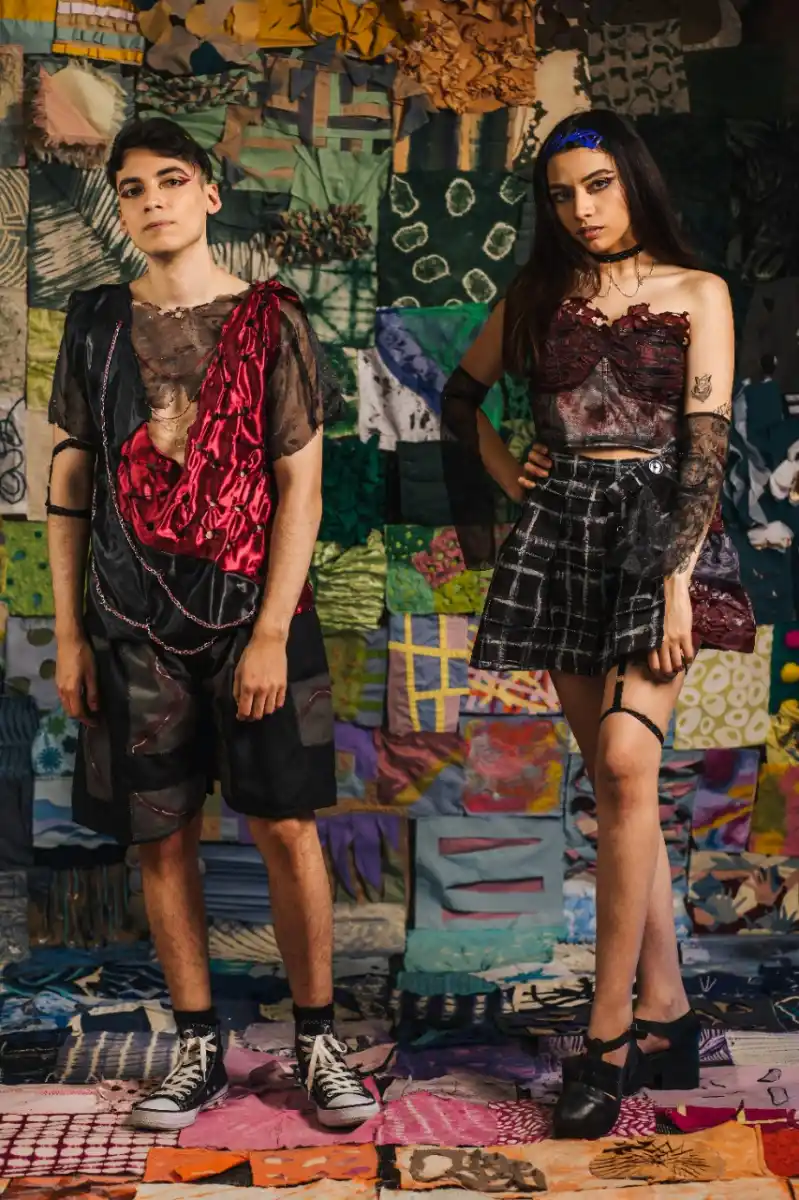 PAREJAS. Una creación de Paula Aizama Soto con referencias a la serie de historietas 