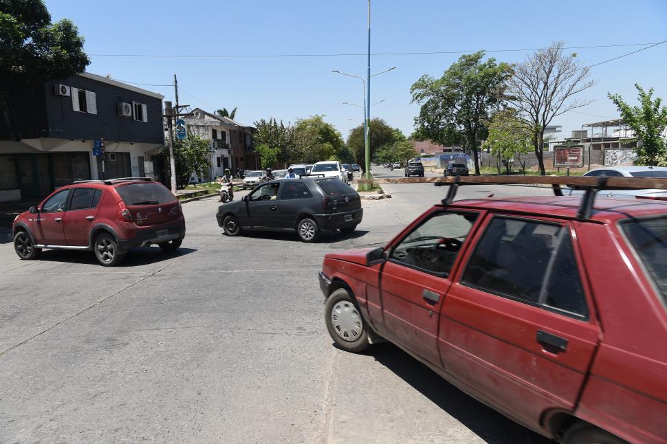 La remoción de la rotonda mejorará el paso de los vehículos, pero no resolverá el problema de tránsito