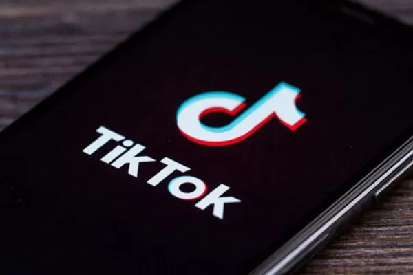 TikTok: Reino Unido prohibió el uso de la aplicación en dispositivos gubernamentales